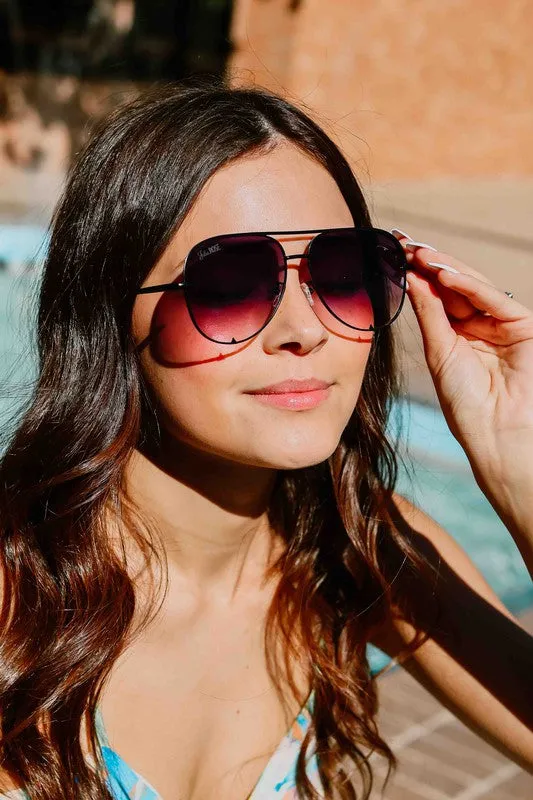 Classic Black Gradient Unisex Aviator Sunglasses with UV400 Protection Lenses