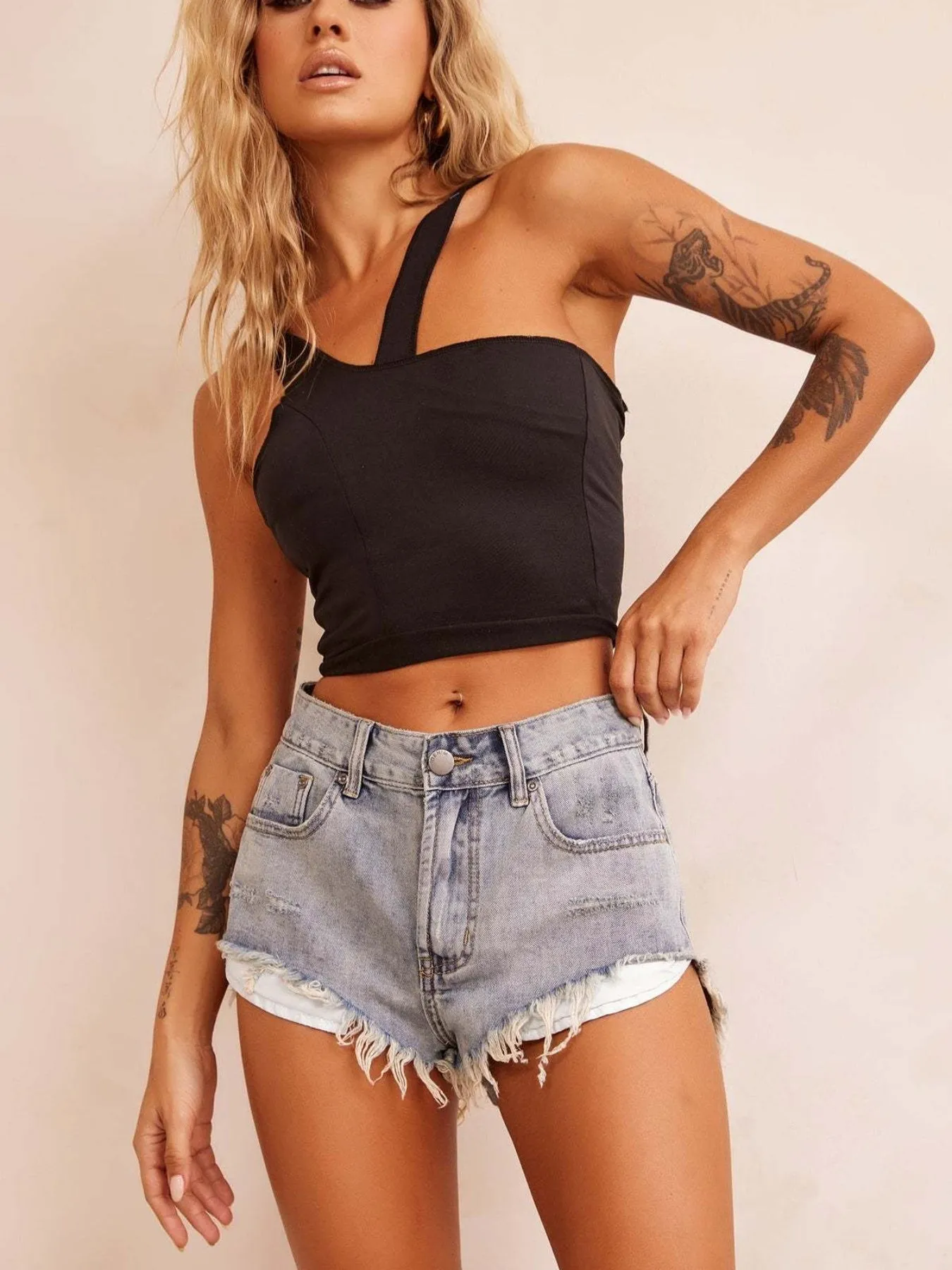 Solid Color Raw Hem Stretchy Mid-Stretch Denim Shorts